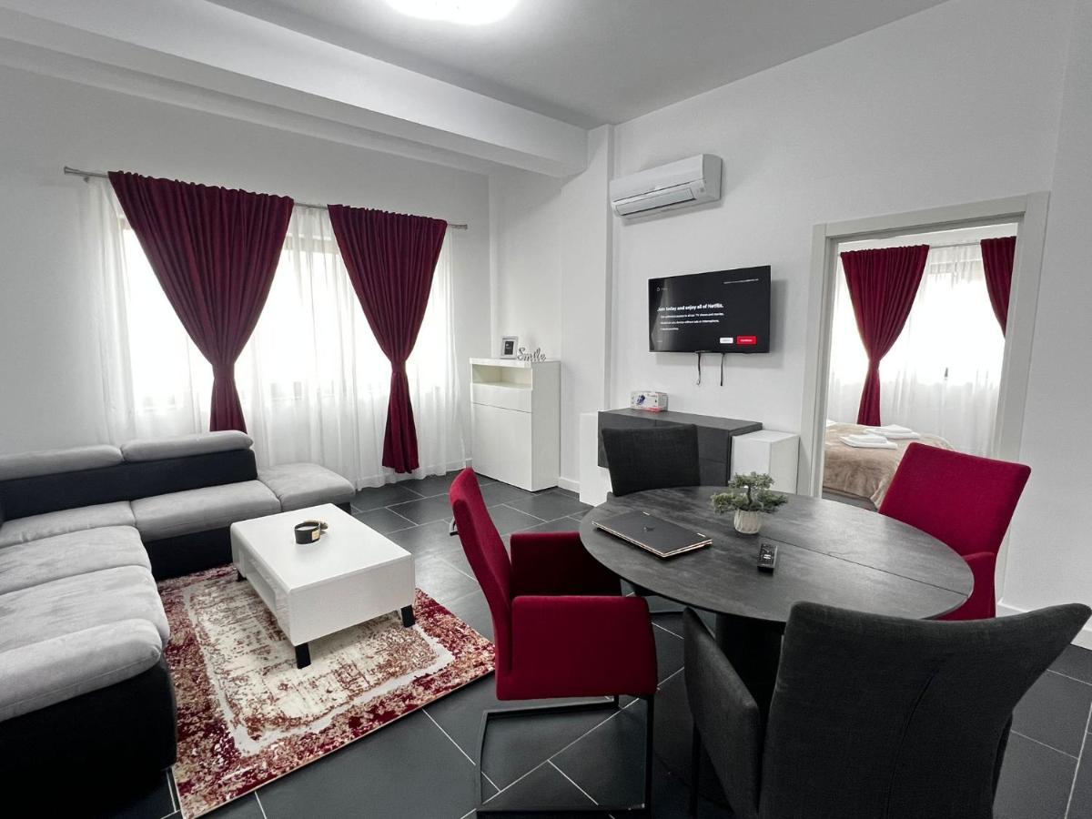 Cozy Aparthotel - Central City Suceava Extérieur photo