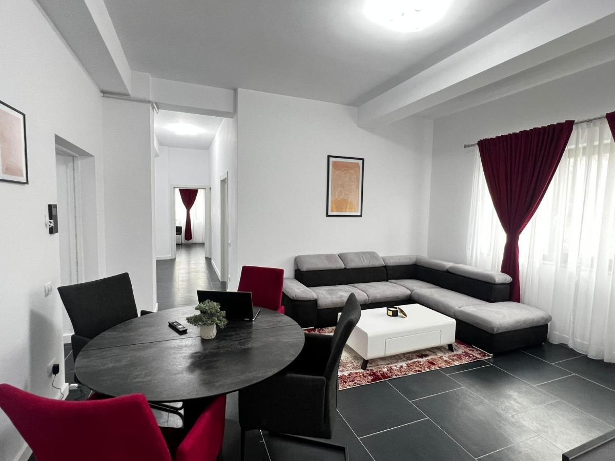 Cozy Aparthotel - Central City Suceava Extérieur photo