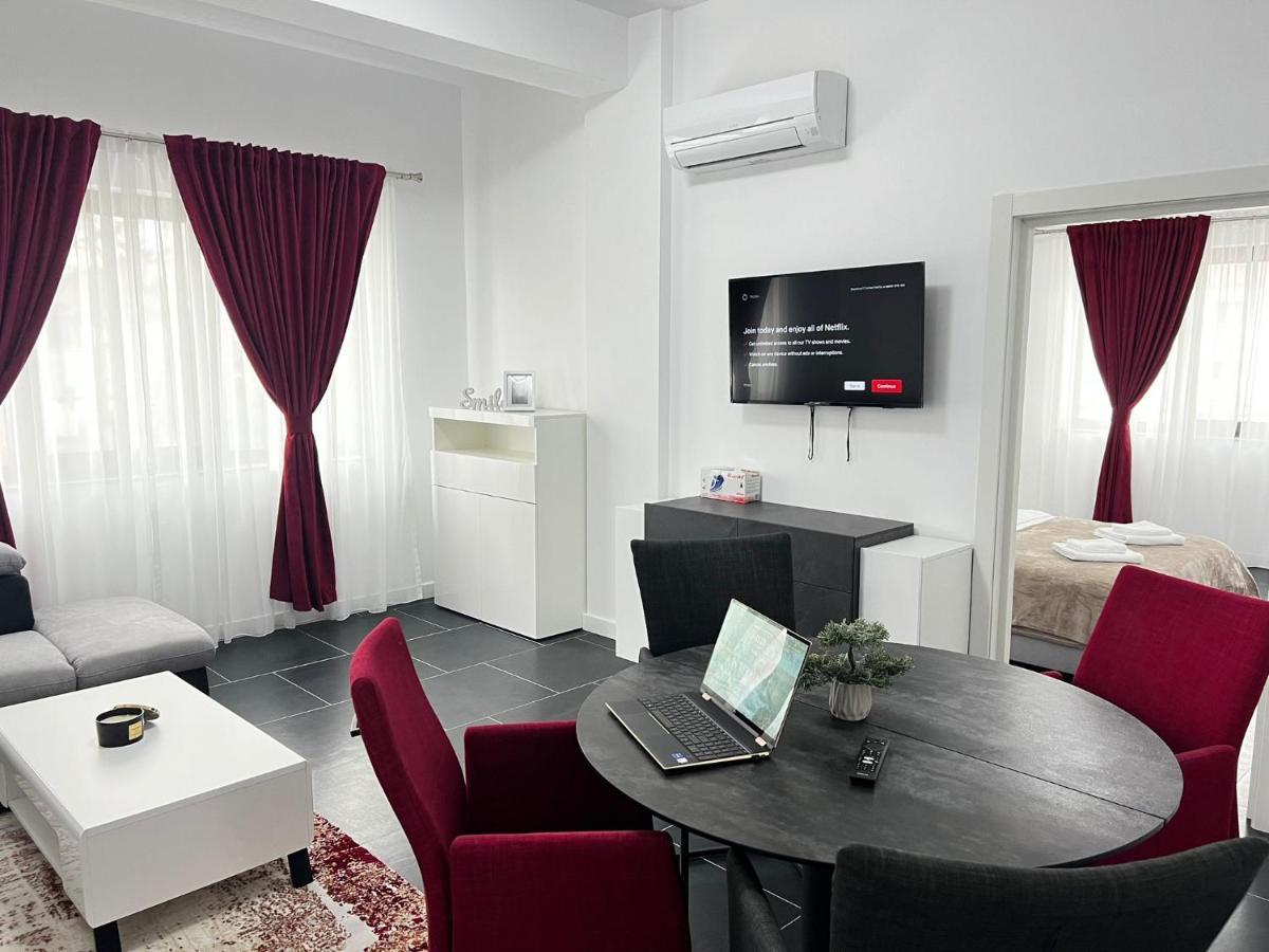 Cozy Aparthotel - Central City Suceava Extérieur photo