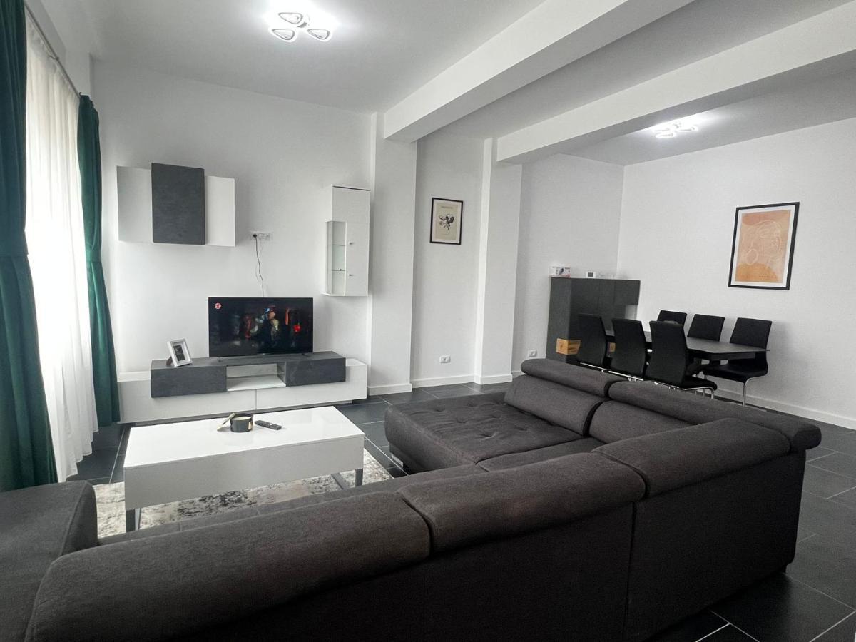 Cozy Aparthotel - Central City Suceava Extérieur photo