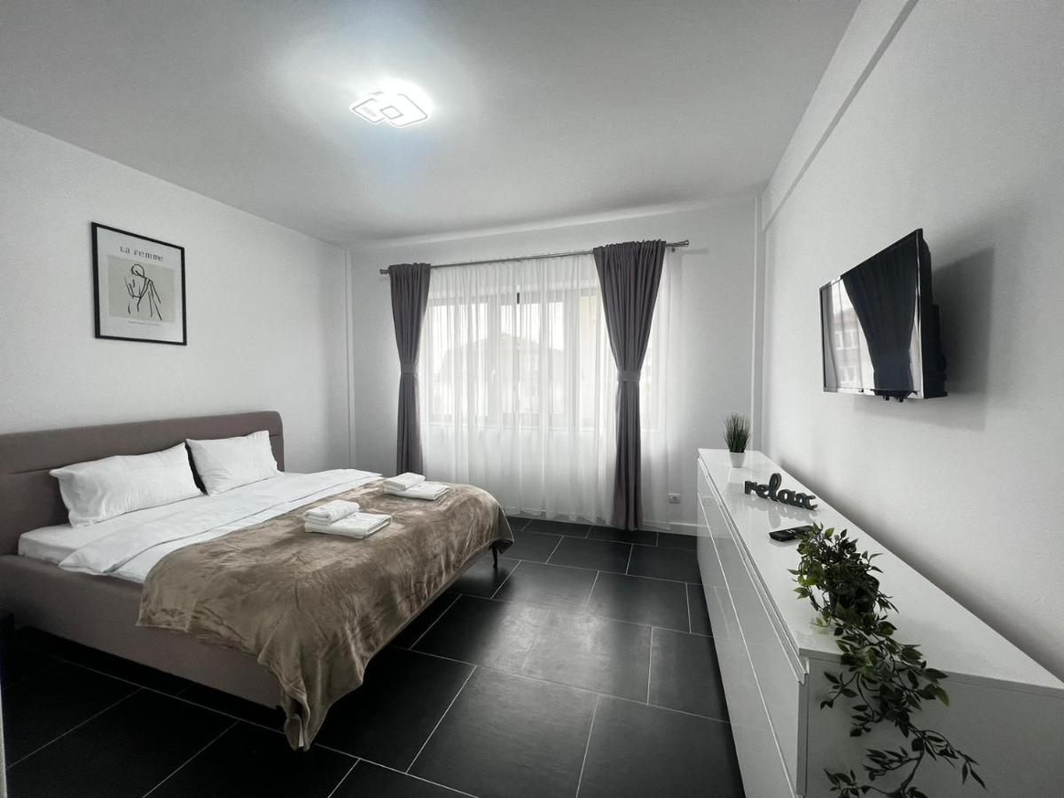 Cozy Aparthotel - Central City Suceava Extérieur photo