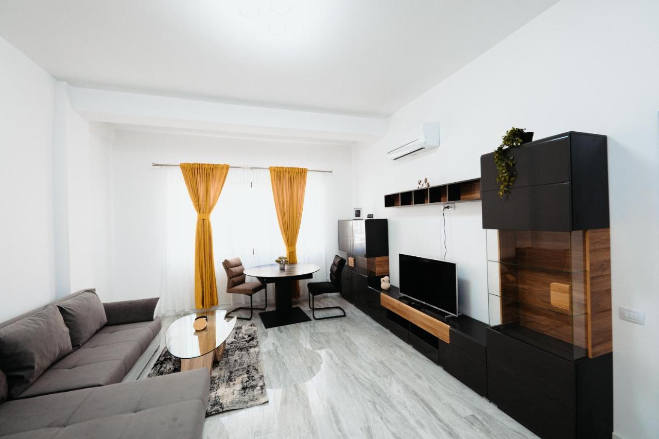 Cozy Aparthotel - Central City Suceava Extérieur photo