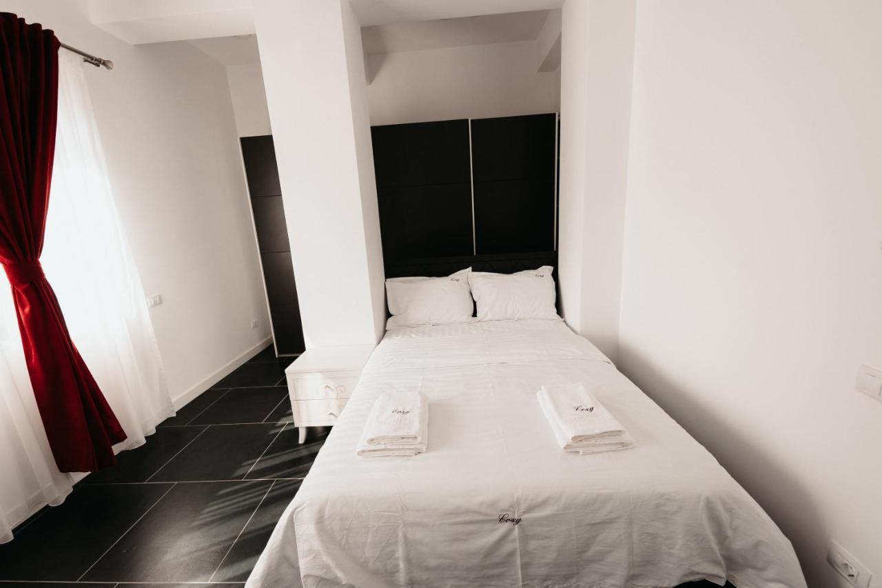 Cozy Aparthotel - Central City Suceava Extérieur photo