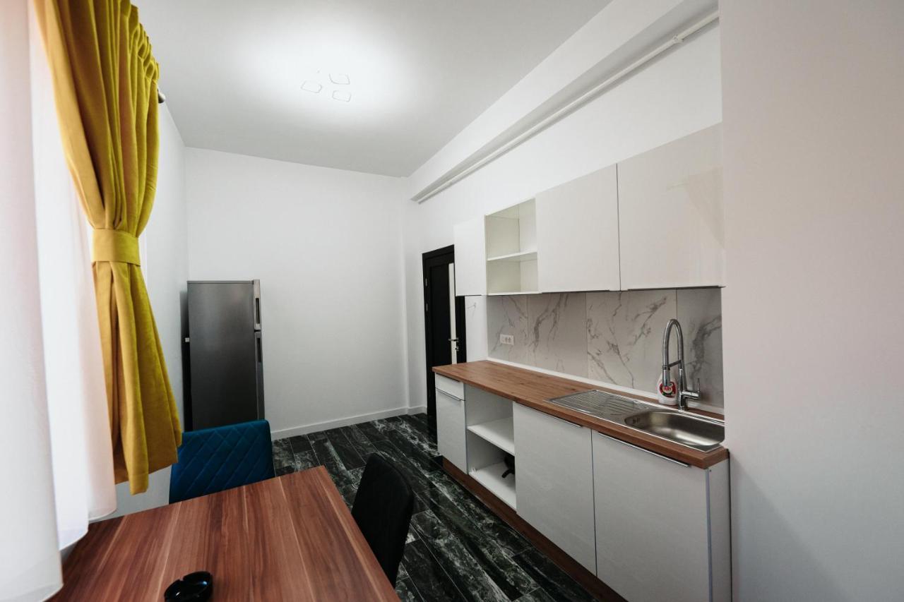 Cozy Aparthotel - Central City Suceava Extérieur photo