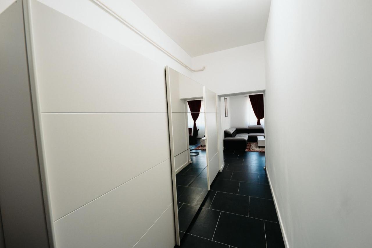 Cozy Aparthotel - Central City Suceava Extérieur photo
