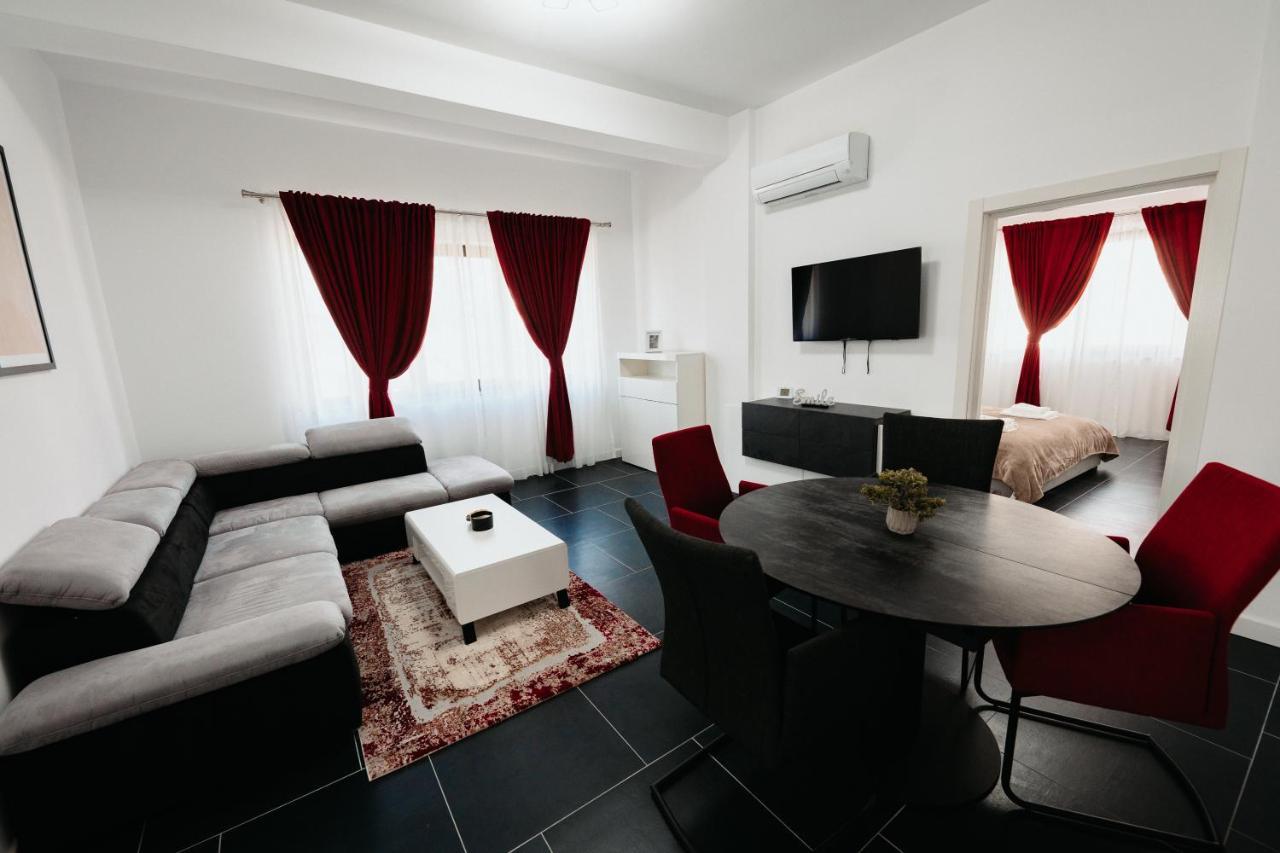 Cozy Aparthotel - Central City Suceava Extérieur photo