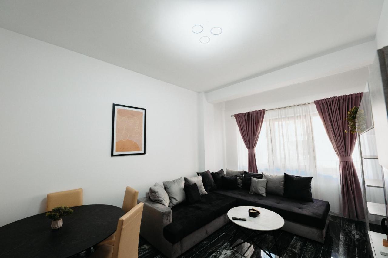 Cozy Aparthotel - Central City Suceava Extérieur photo